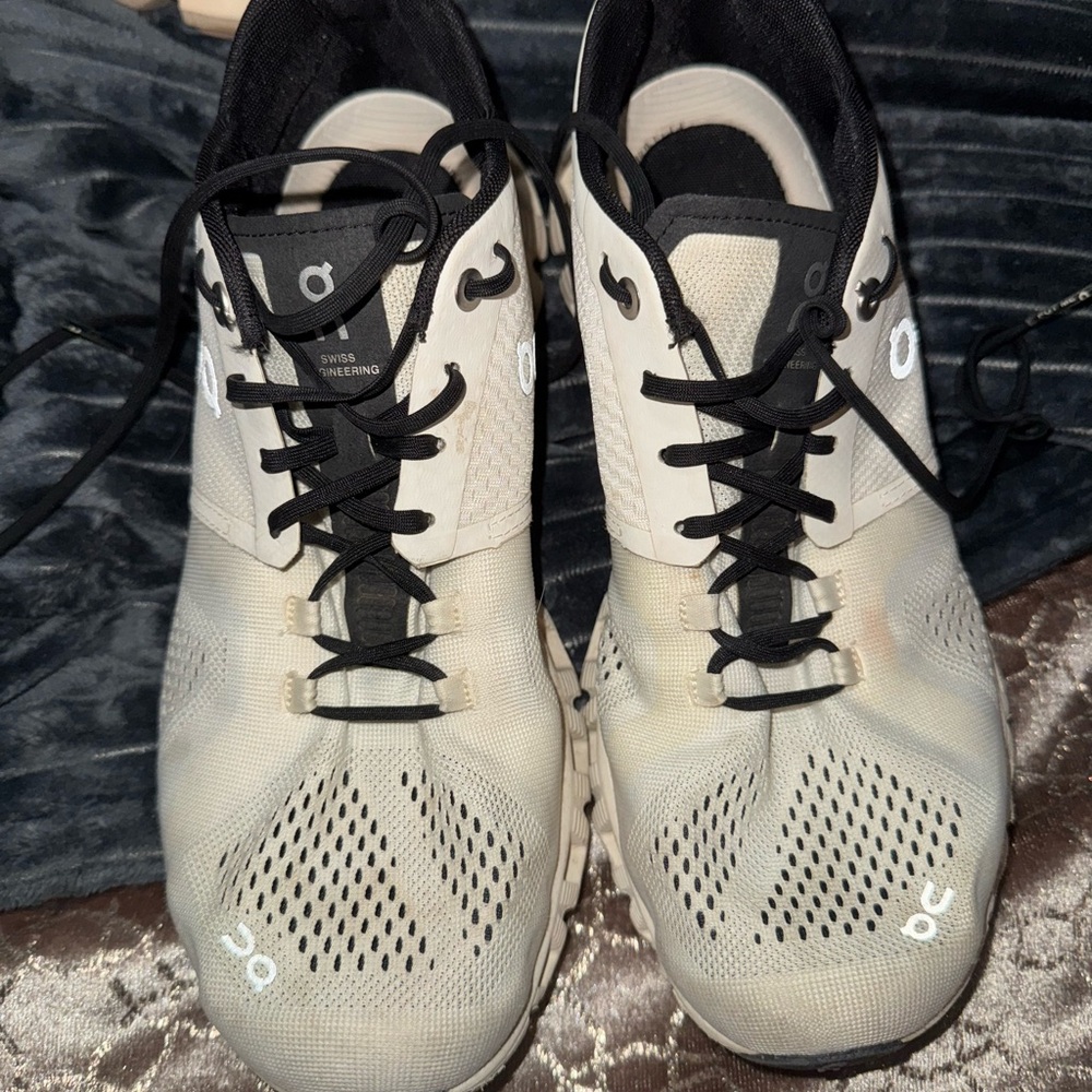 On Running Men's Black and Cream Shoes